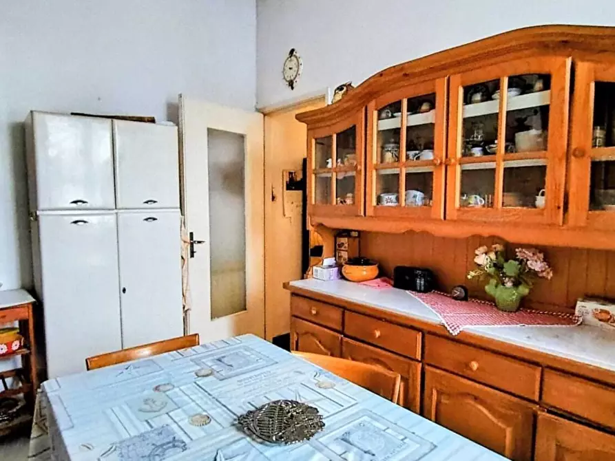 Immagine 1 di Casa semindipendente in vendita  a Sarzana