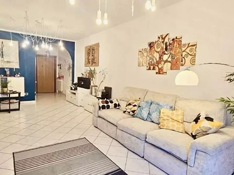 Immagine 5 di Appartamento in vendita  a Carrara