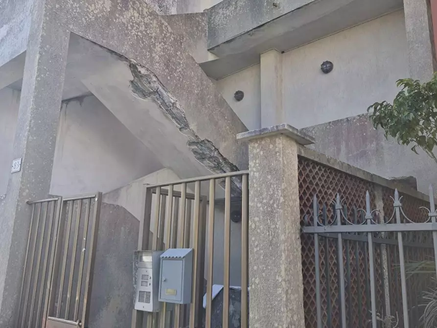 Immagine 7 di Palazzo in vendita  a Lizzanello