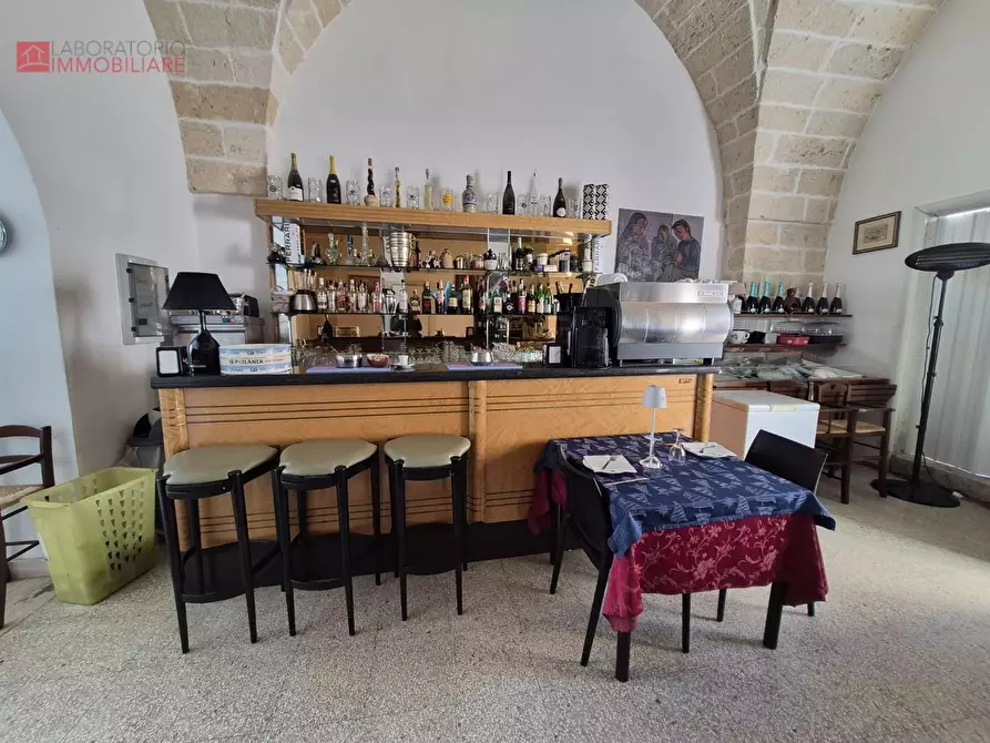 Immagine 8 di Locale commerciale in vendita  a Lequile