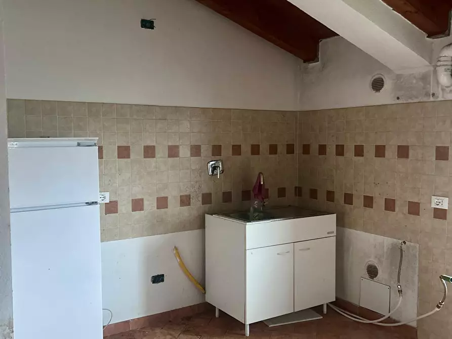 Immagine 2 di Appartamento in affitto  a Tresana