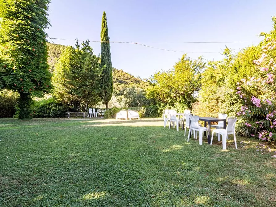 Immagine 24 di Appartamento in vendita  a Calci