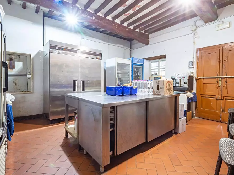 Immagine 15 di Appartamento in vendita  a Calci