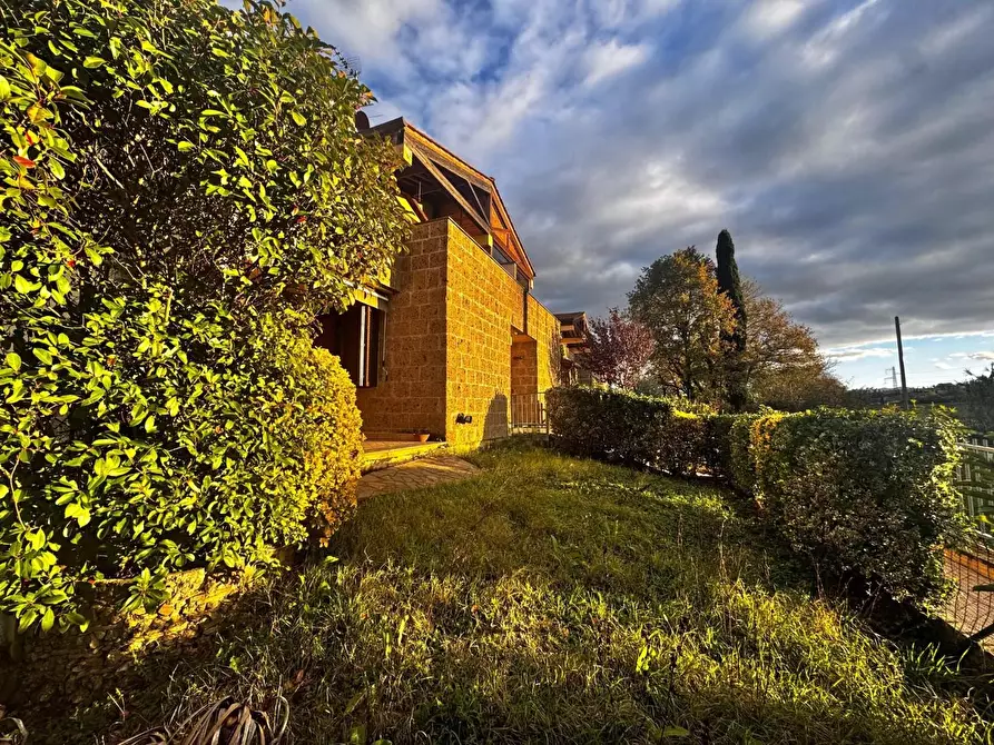 Immagine 32 di Villetta a schiera in vendita  a Terricciola