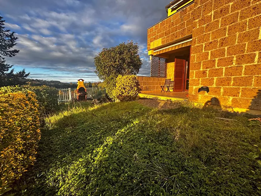 Immagine 1 di Villetta a schiera in vendita  a Terricciola