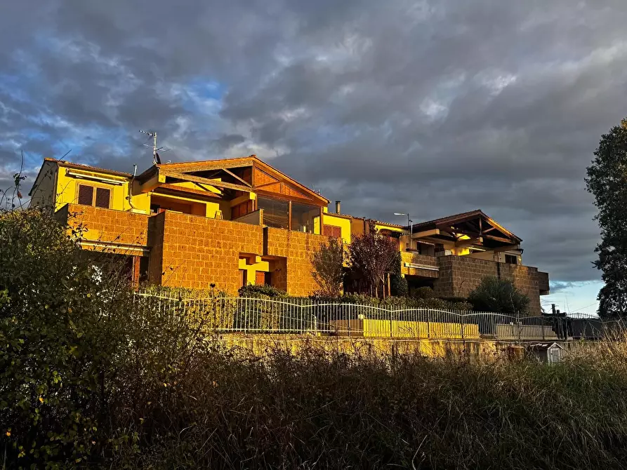 Immagine 26 di Villetta a schiera in vendita  a Terricciola