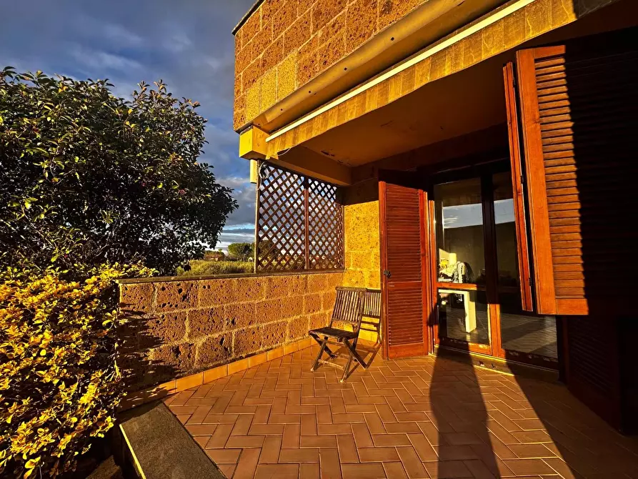 Immagine 29 di Villetta a schiera in vendita  a Terricciola