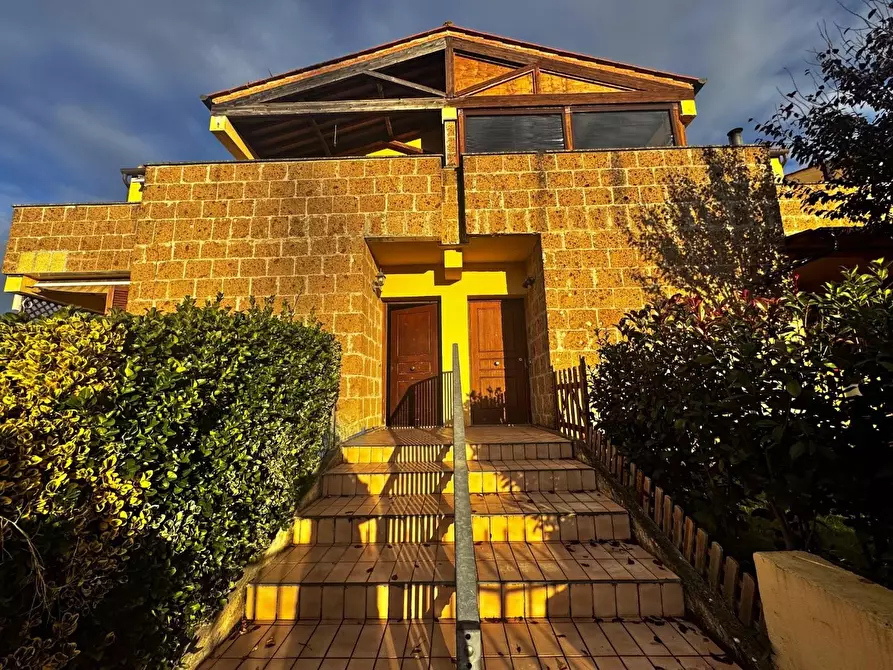 Immagine 28 di Villetta a schiera in vendita  a Terricciola