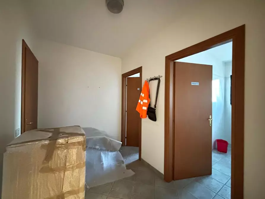 Immagine 2 di Capannone industriale in vendita  a Peccioli