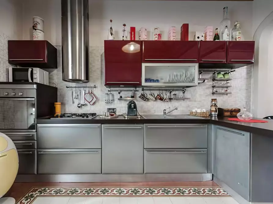 Immagine 5 di Villa in vendita  a San Giuliano Terme