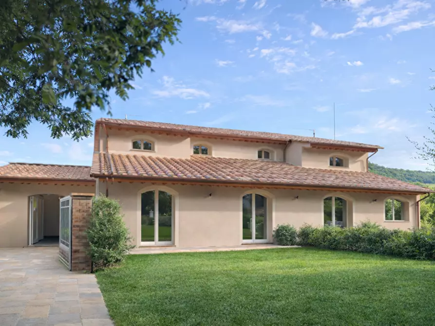 Immagine 2 di Casa bifamiliare in vendita  a Montopoli In Val D'arno