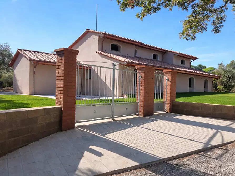 Immagine 3 di Casa bifamiliare in vendita  a Montopoli In Val D'arno