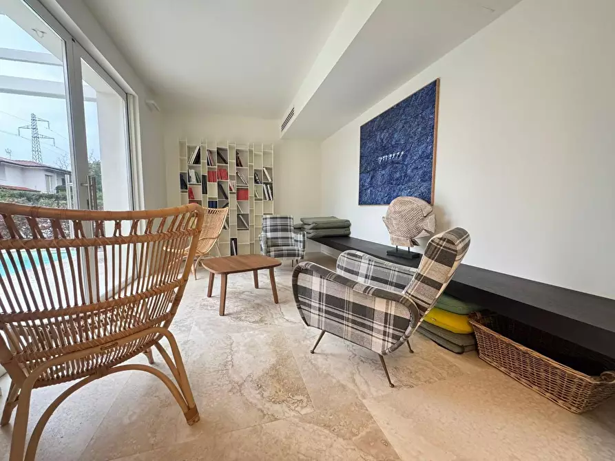 Immagine 16 di Villa in vendita  a Forte Dei Marmi