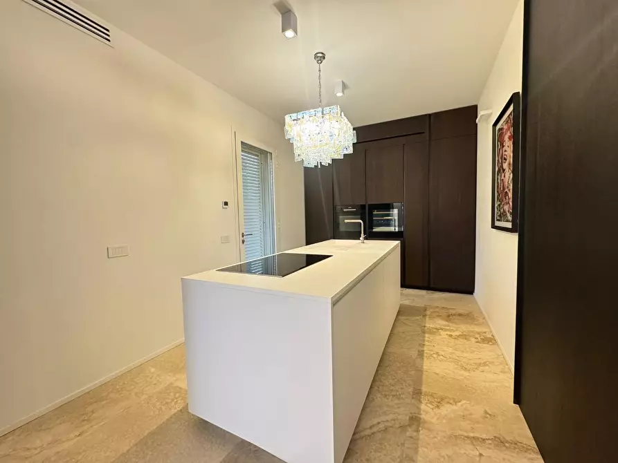 Immagine 14 di Villa in vendita  a Forte Dei Marmi