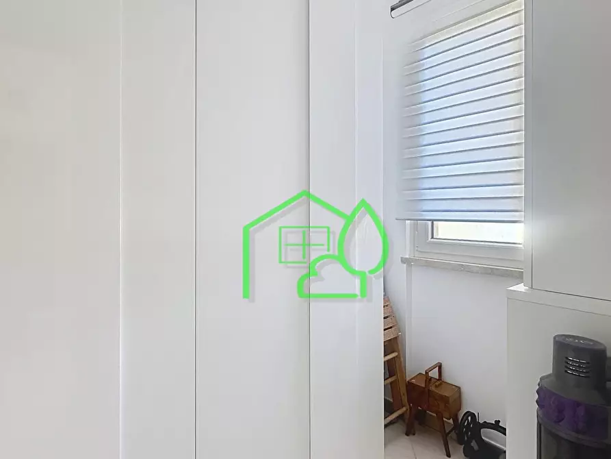 Immagine 14 di Mansarda in vendita  a Viareggio