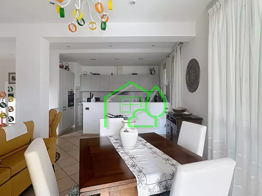 Immagine 24 di Mansarda in vendita  a Viareggio