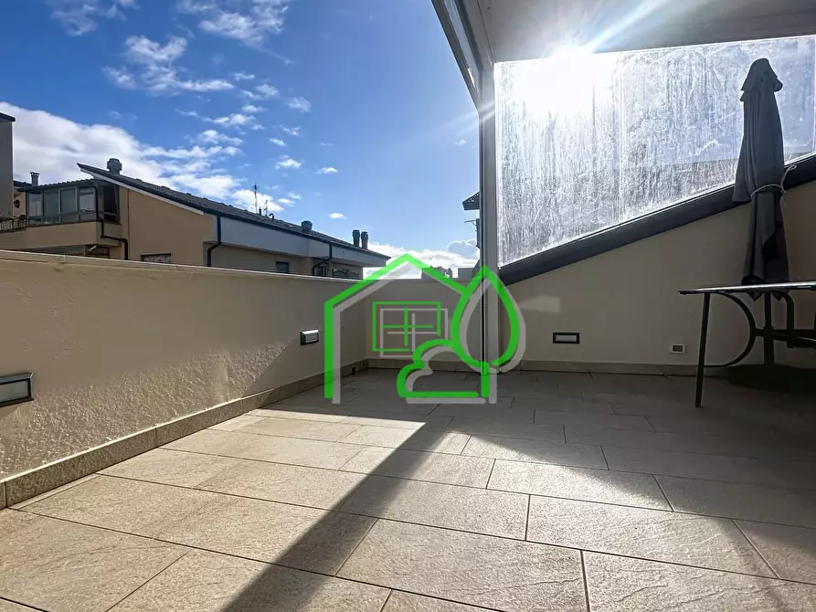 Immagine 30 di Mansarda in vendita  a Viareggio