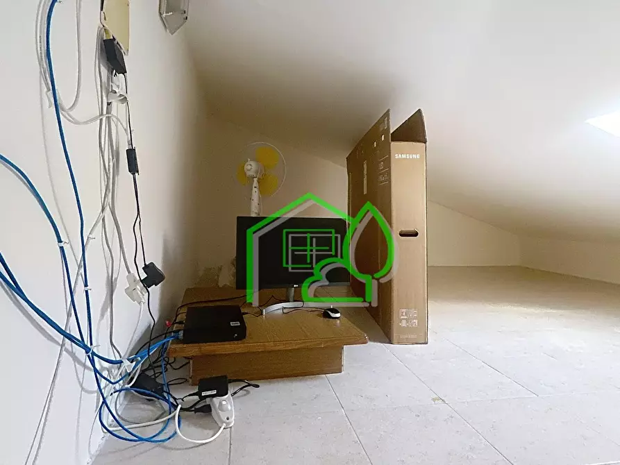 Immagine 35 di Mansarda in vendita  a Viareggio