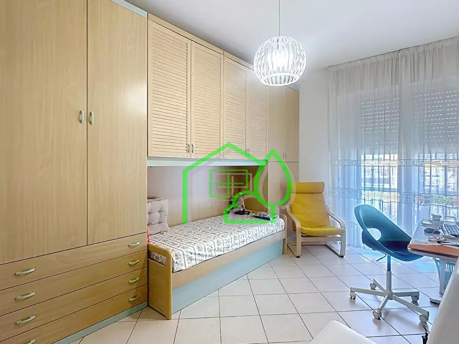 Immagine 12 di Mansarda in vendita  a Viareggio