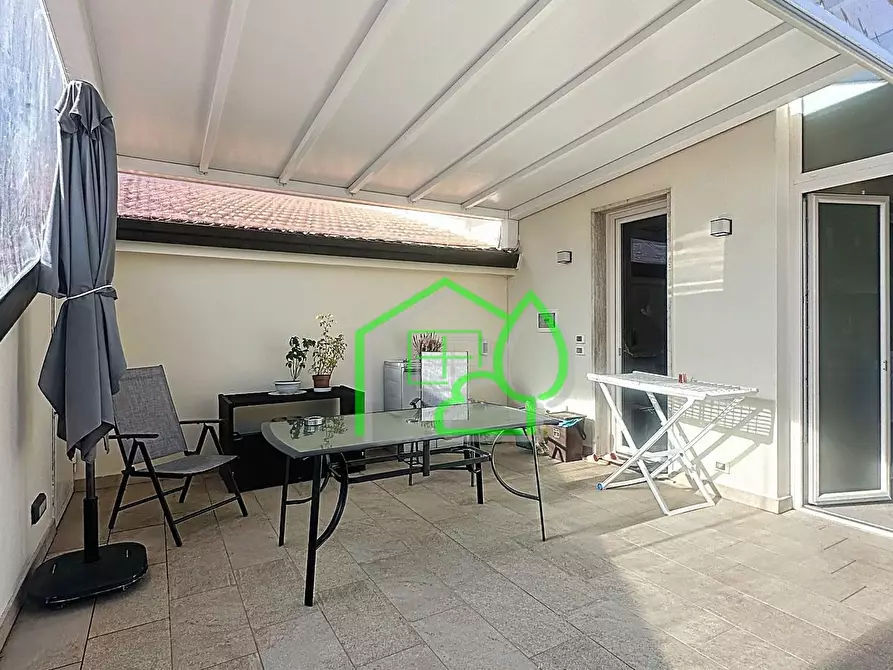 Immagine 31 di Mansarda in vendita  a Viareggio