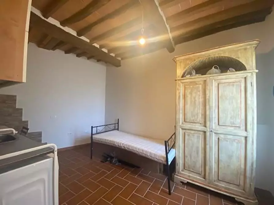 Immagine 8 di Appartamento in affitto  a Buti