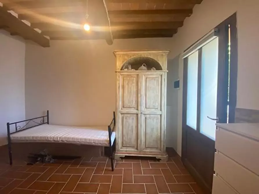 Immagine 9 di Appartamento in affitto  a Buti