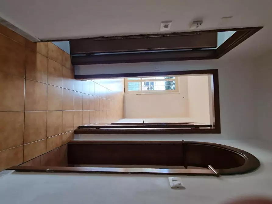 Immagine 21 di Appartamento in vendita  a Carrara