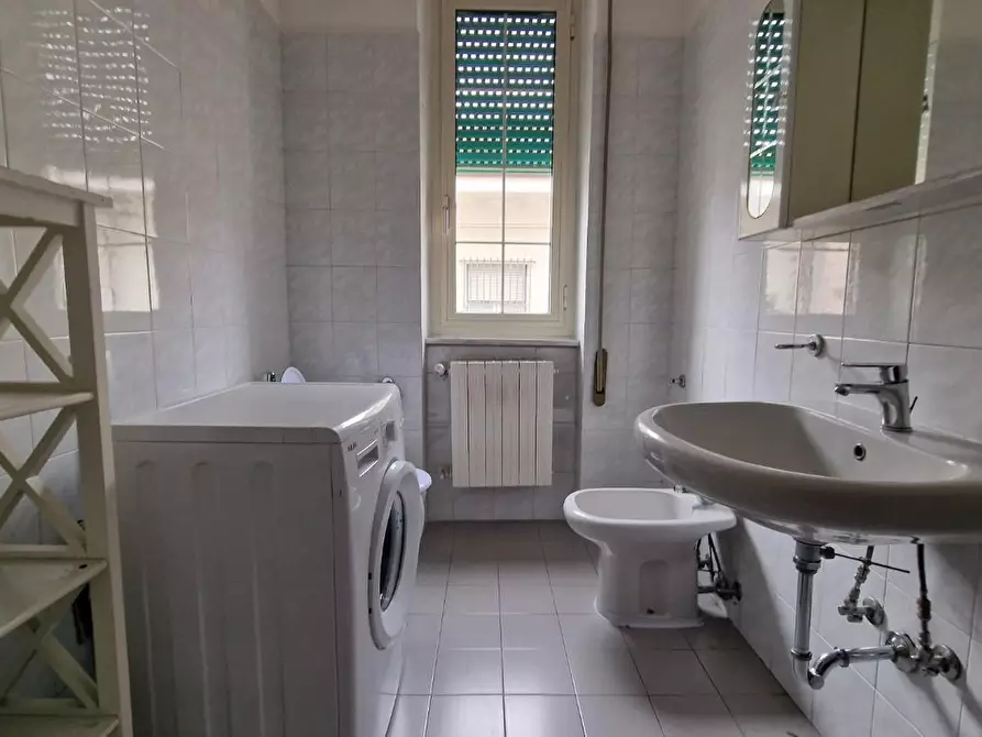 Immagine 17 di Appartamento in vendita  a Carrara