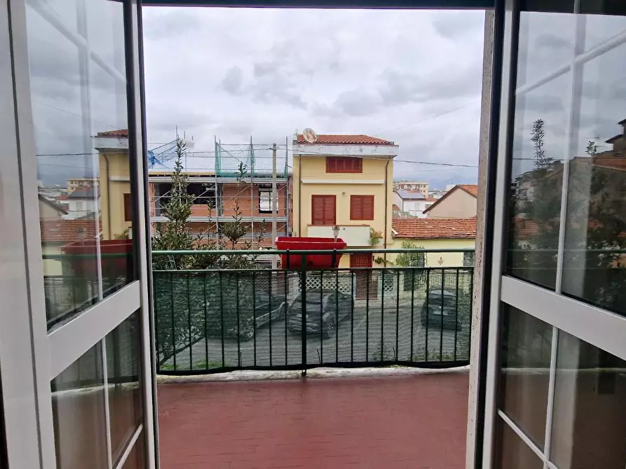 Immagine 5 di Appartamento in vendita  a Carrara
