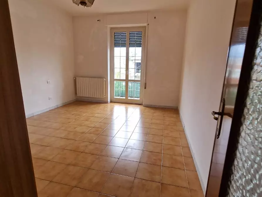 Immagine 14 di Appartamento in vendita  a Carrara