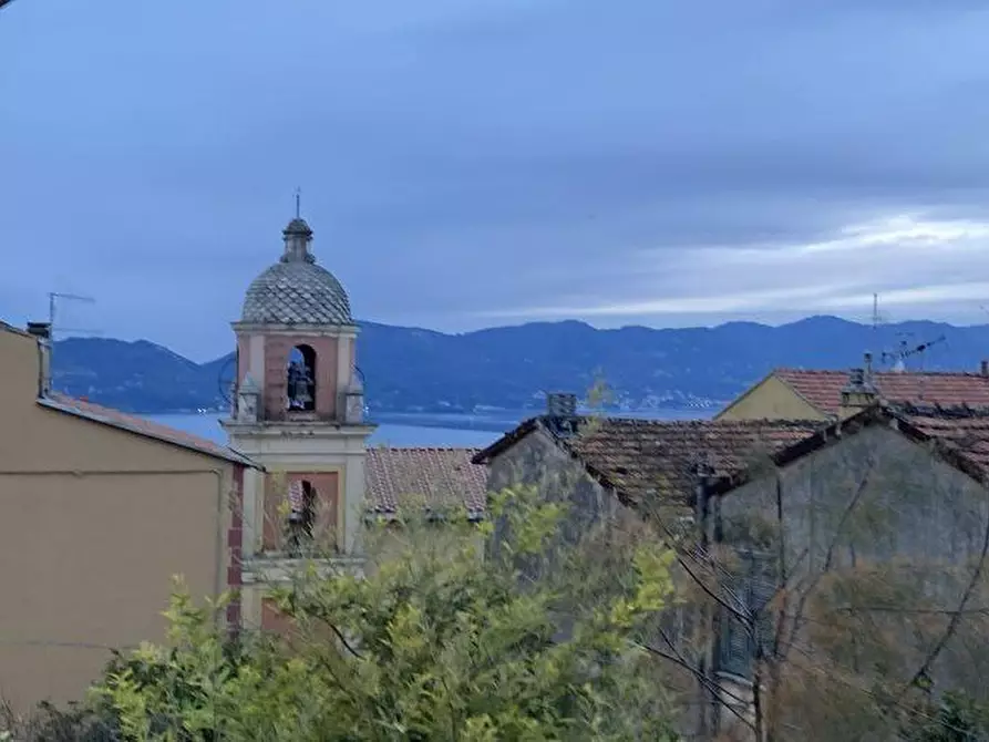 Immagine 18 di Appartamento in vendita  a Lerici