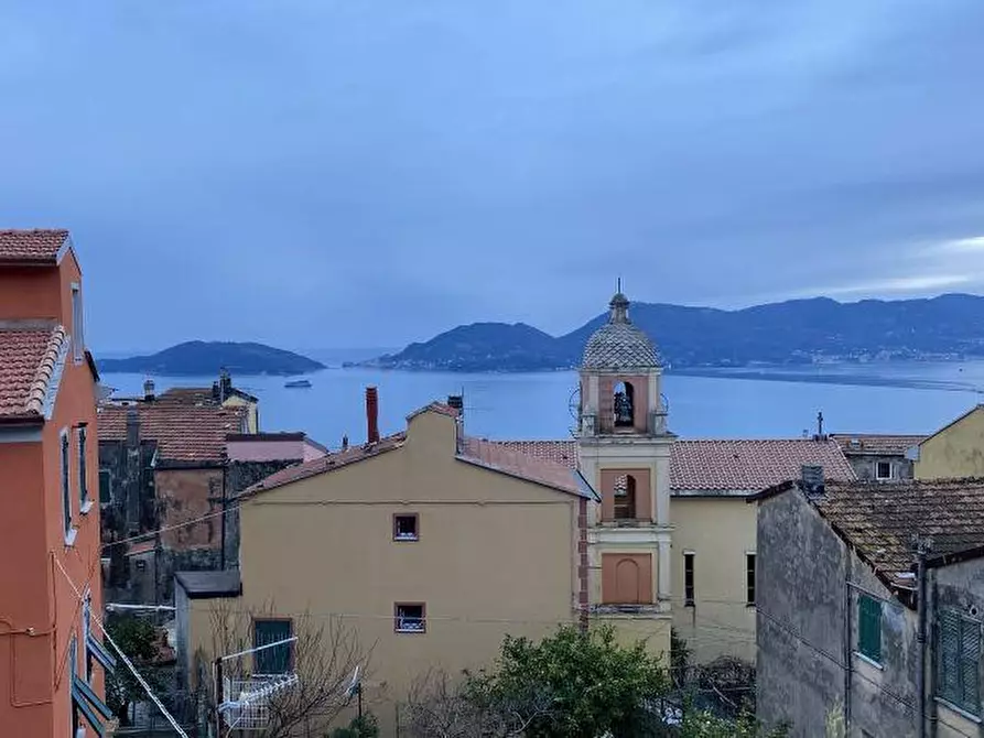 Immagine 6 di Appartamento in vendita  a Lerici