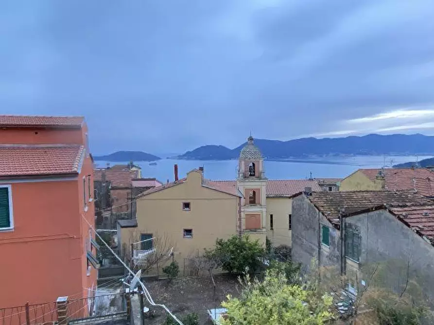 Immagine 4 di Appartamento in vendita  a Lerici