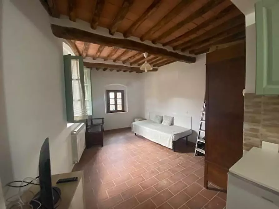 Immagine 2 di Appartamento in affitto  a Buti