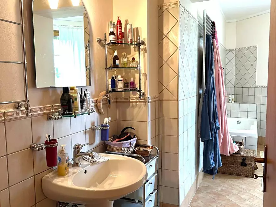 Immagine 17 di Appartamento in vendita  a Capannori