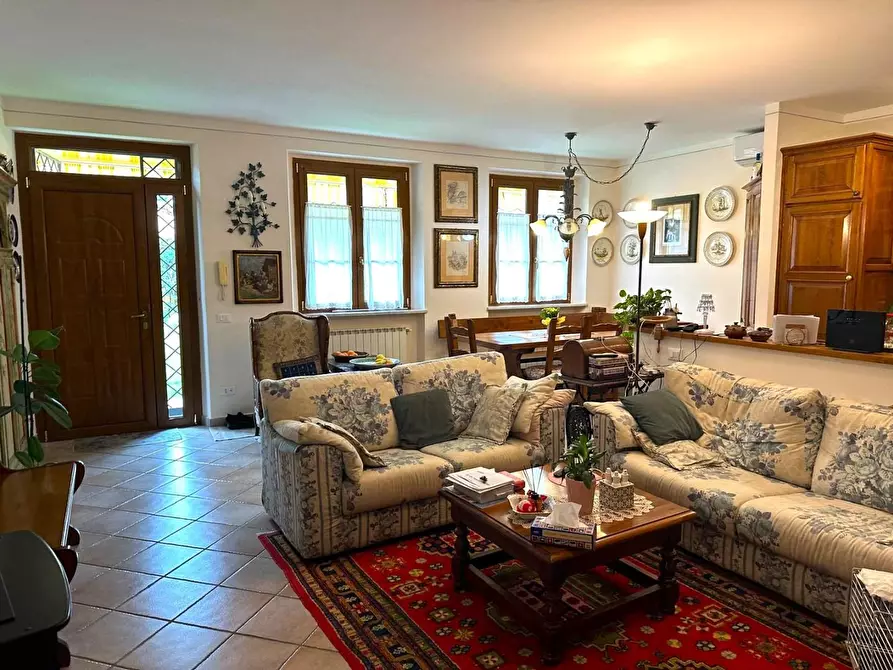 Immagine 1 di Appartamento in vendita  a Capannori