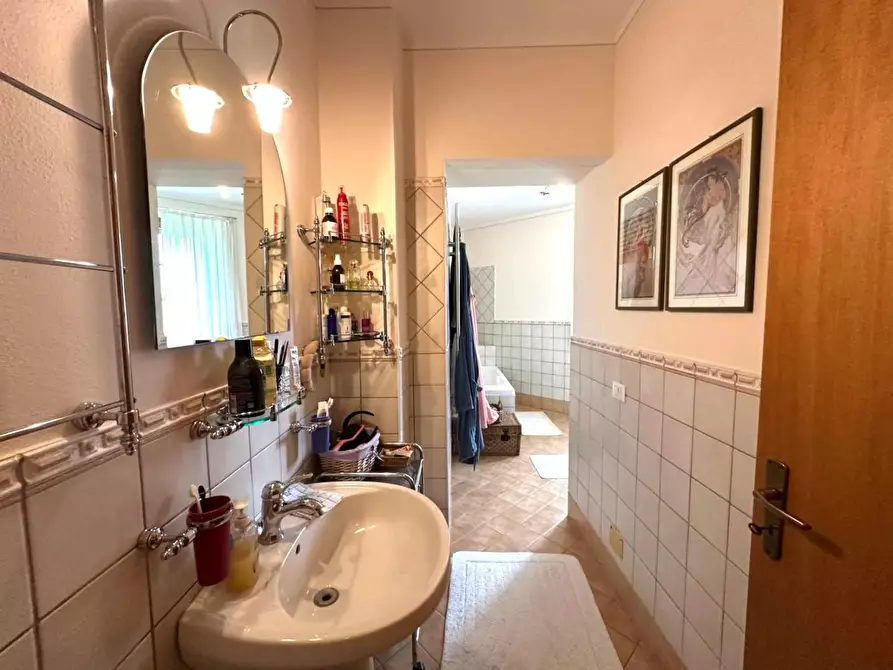 Immagine 18 di Appartamento in vendita  a Capannori