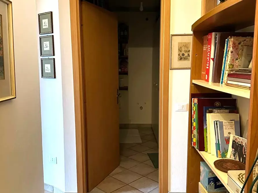 Immagine 9 di Appartamento in vendita  a Capannori