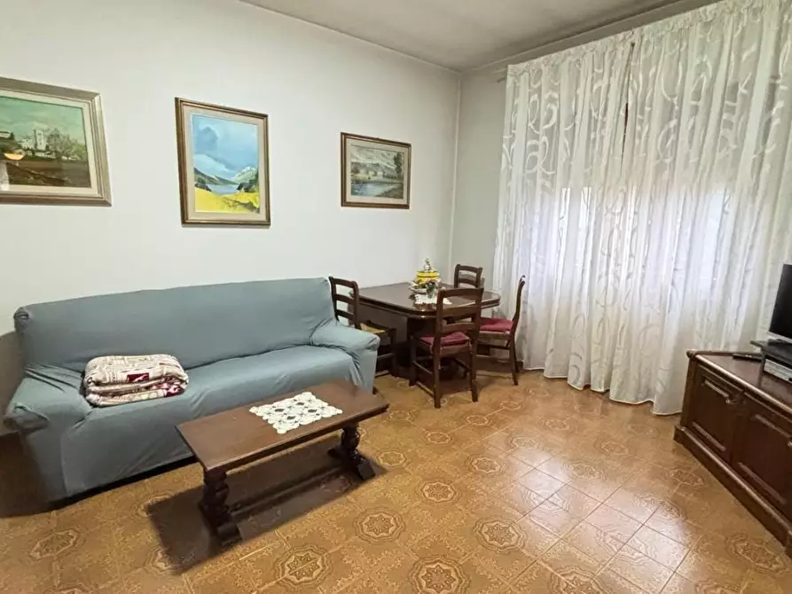 Immagine 5 di Villa in vendita  a Porcari