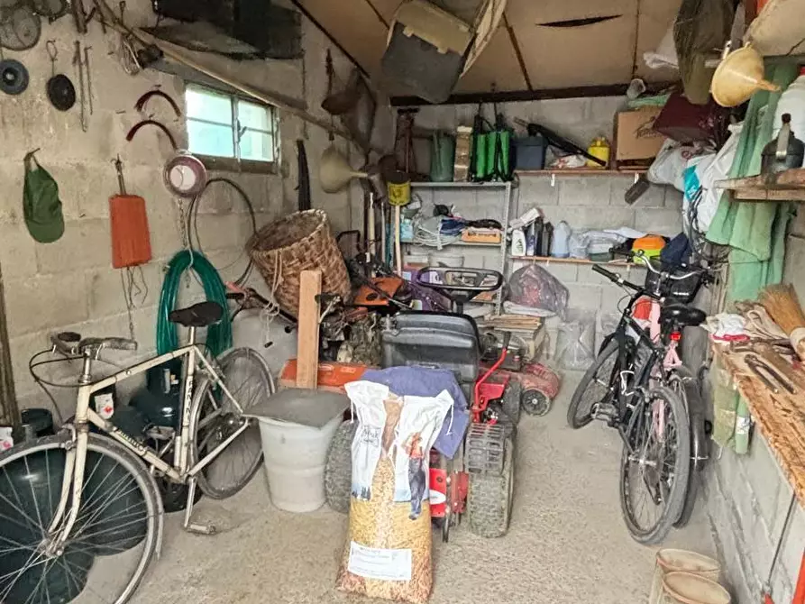 Immagine 25 di Villa in vendita  a Porcari