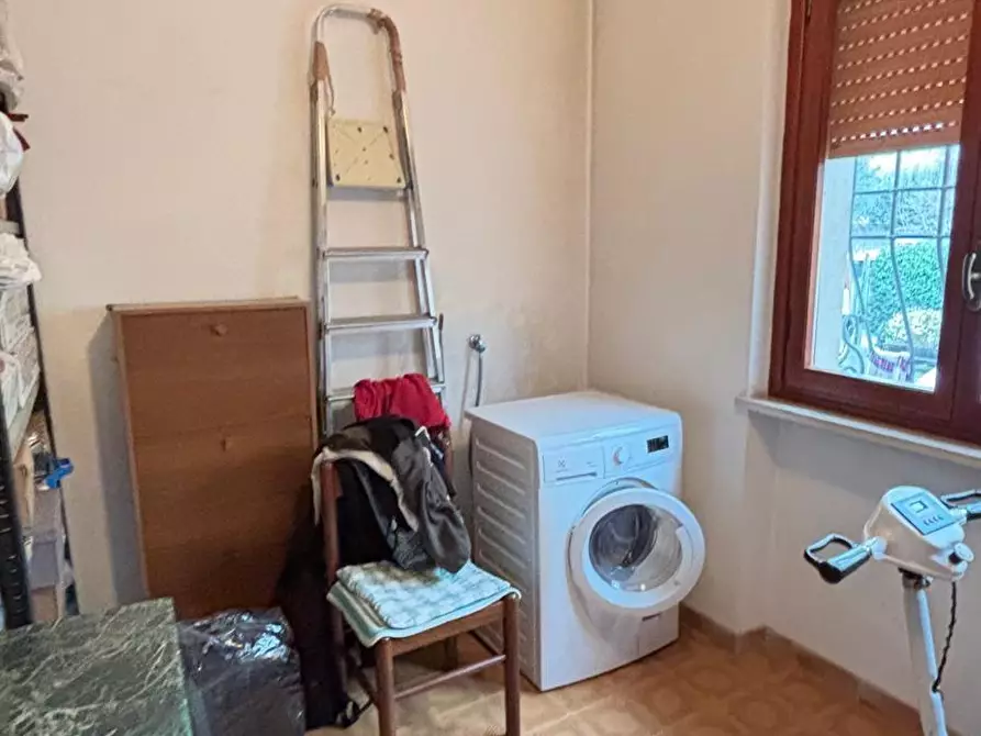 Immagine 20 di Villa in vendita  a Porcari