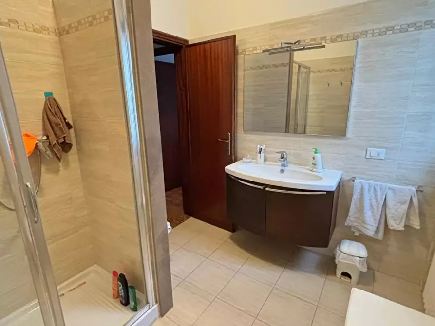 Immagine 18 di Villa in vendita  a Porcari