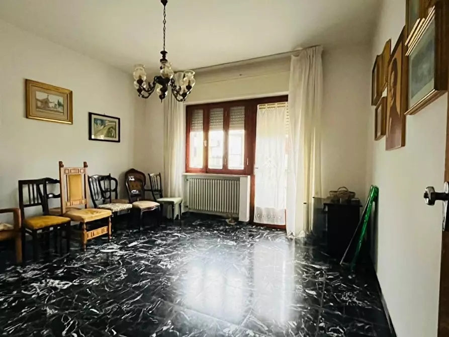 Immagine 5 di Villa in vendita  a Cascina