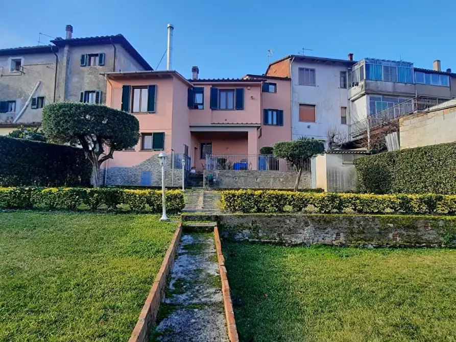 Immagine 25 di Terratetto in vendita  a Montopoli In Val D'arno