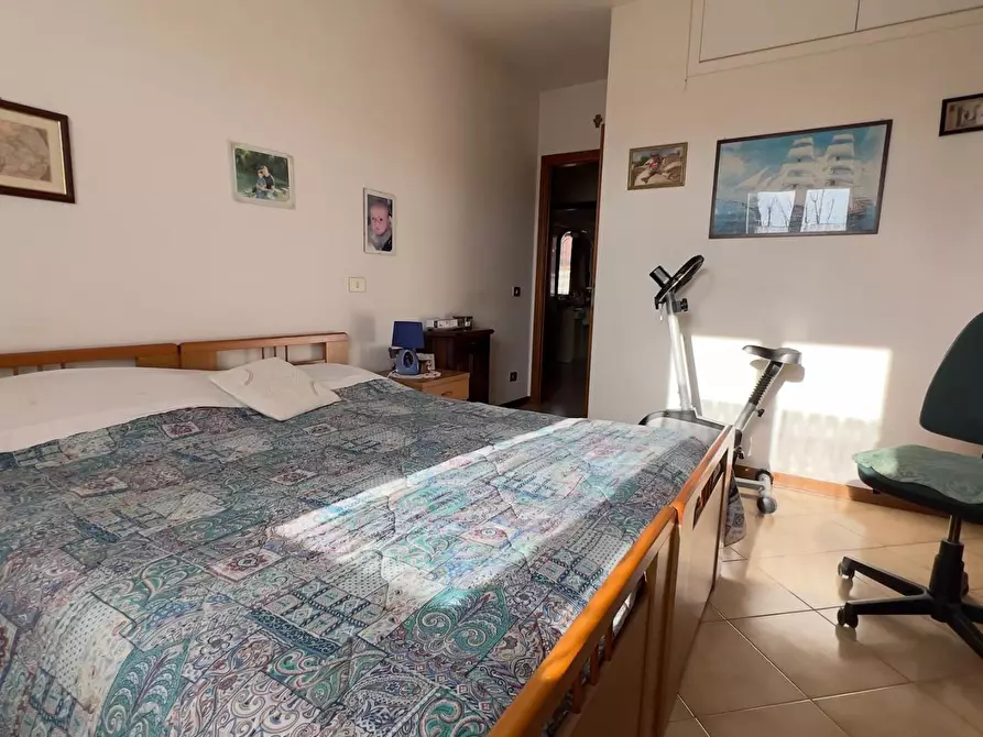 Immagine 13 di Appartamento in vendita  a Siena