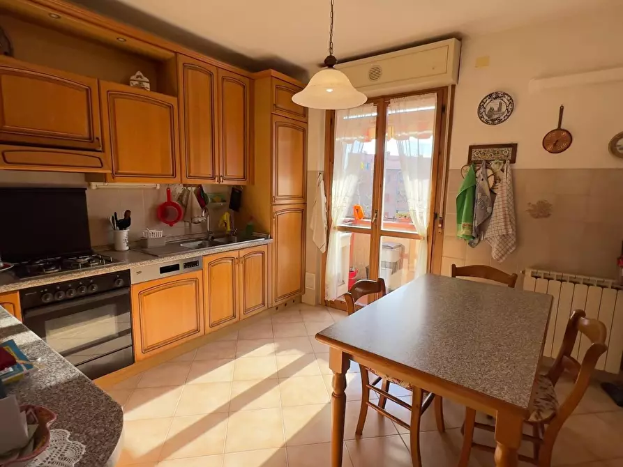 Immagine 6 di Appartamento in vendita  a Siena