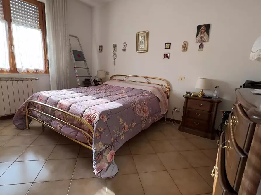 Immagine 17 di Appartamento in vendita  a Siena