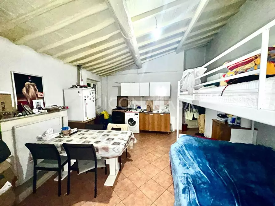 Immagine 1 di Appartamento in vendita  a Buti