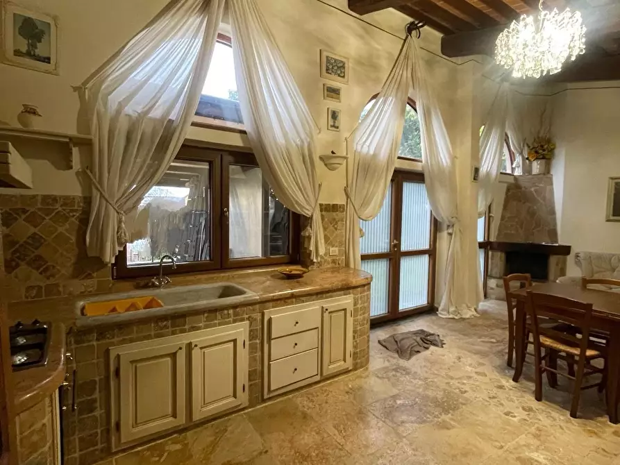 Immagine 13 di Appartamento in affitto  a Vicopisano