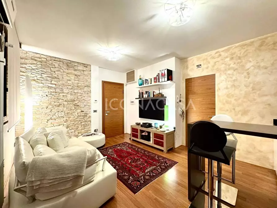 Immagine 1 di Appartamento in vendita  a Santa Maria A Monte